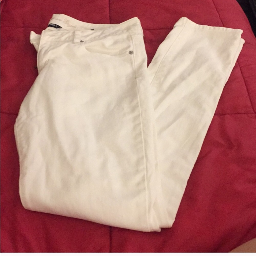 American Eagle white Skinny Jeans